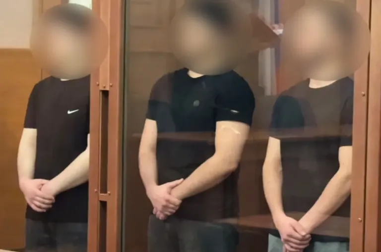 В Орле троих молодых людей осудили за поджоги релейных шкафов